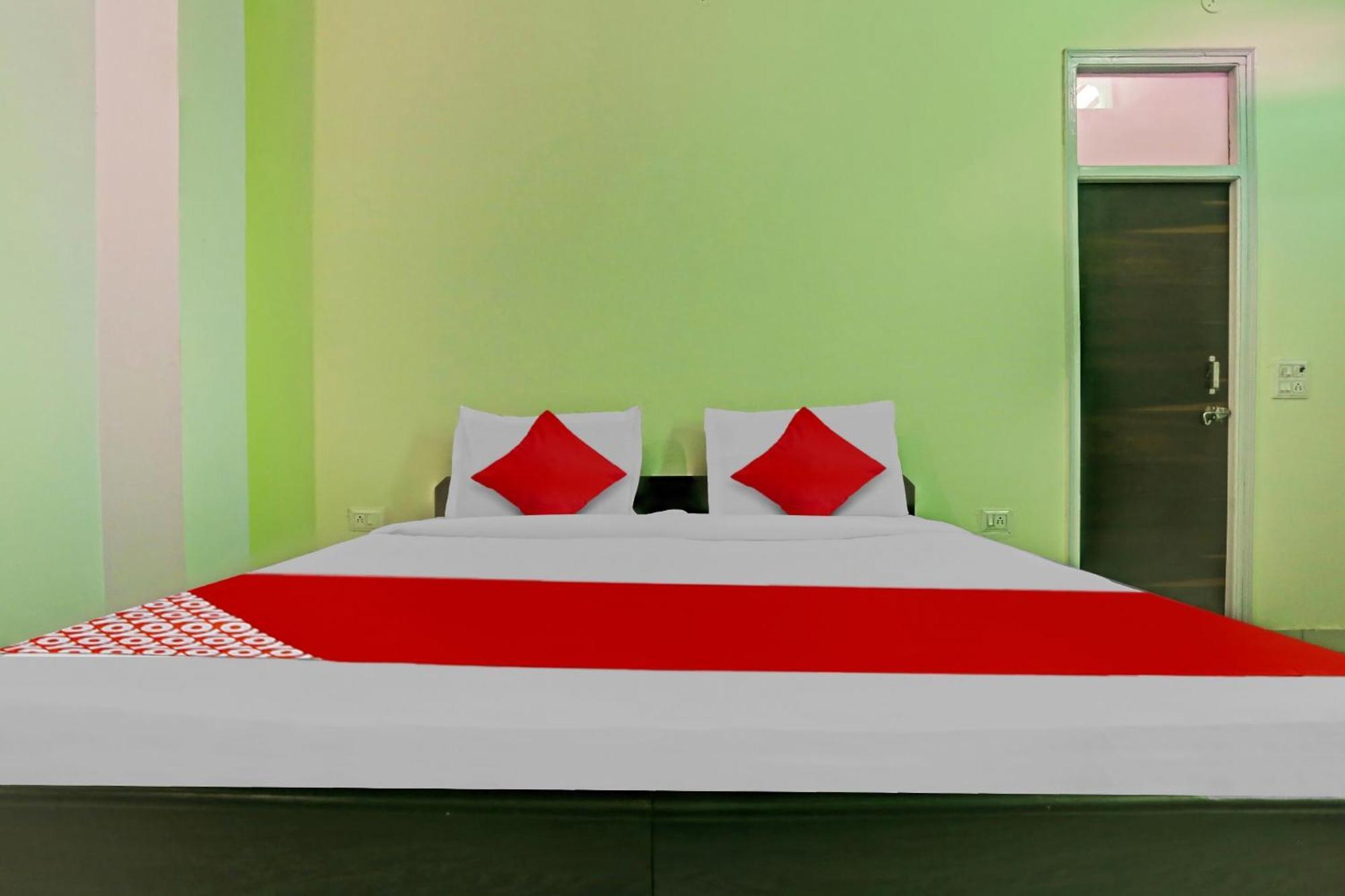 Hotel O Arya Residency Gurgaon Exterior foto